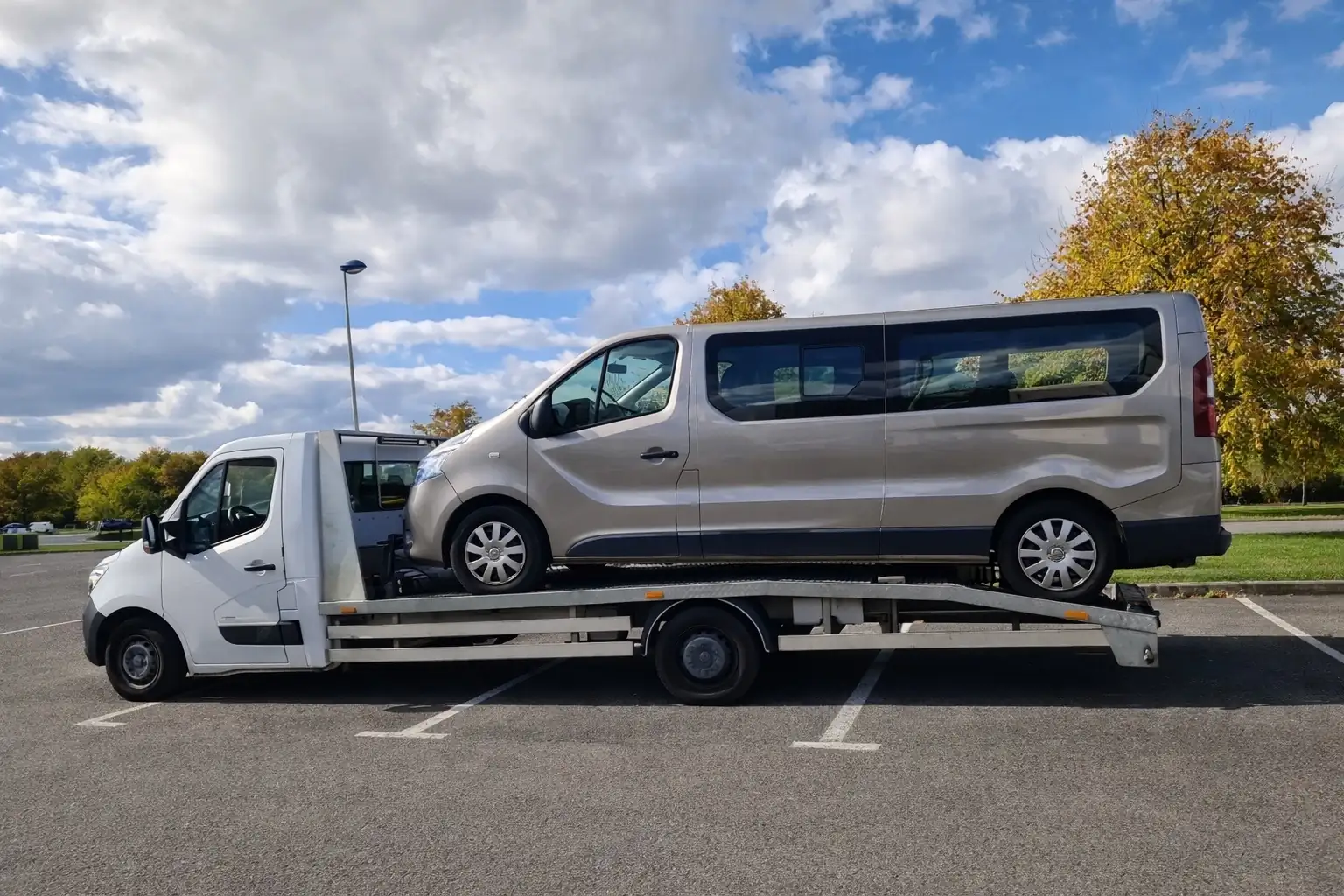 Remorquage utilitaire et minibus - Depanne Auto 61